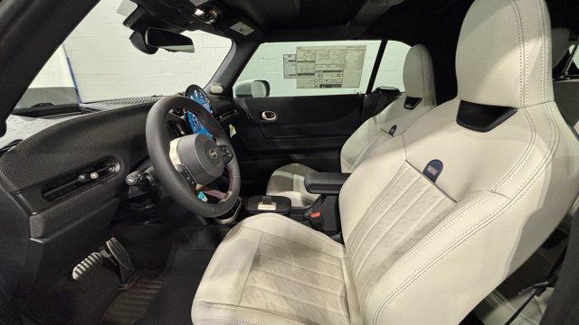 صورة مصغرة 12 لـ 2027 MINI CONVERTIBLE JOHN COOPER WORKS