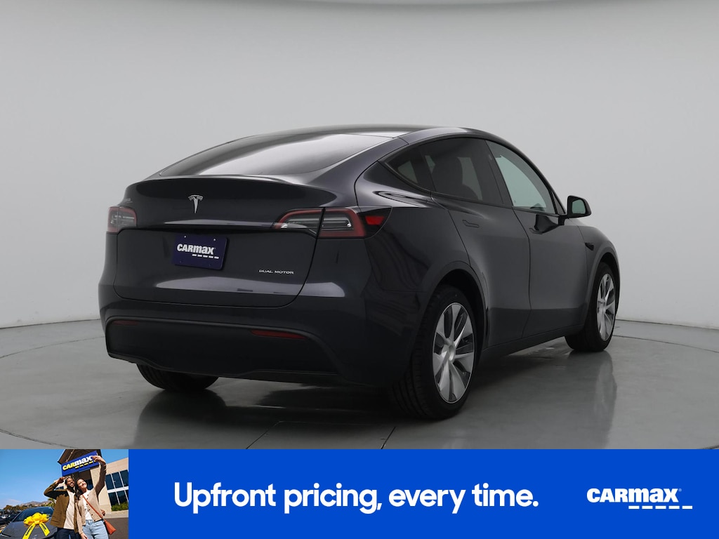 TESLA MODEL Y LONG RANGE - 10