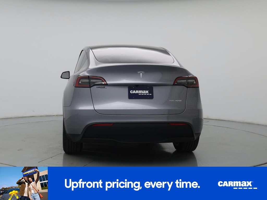 TESLA MODEL Y LONG RANGE - 7