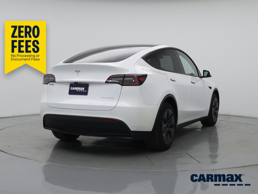 TESLA MODEL Y LONG RANGE - 10