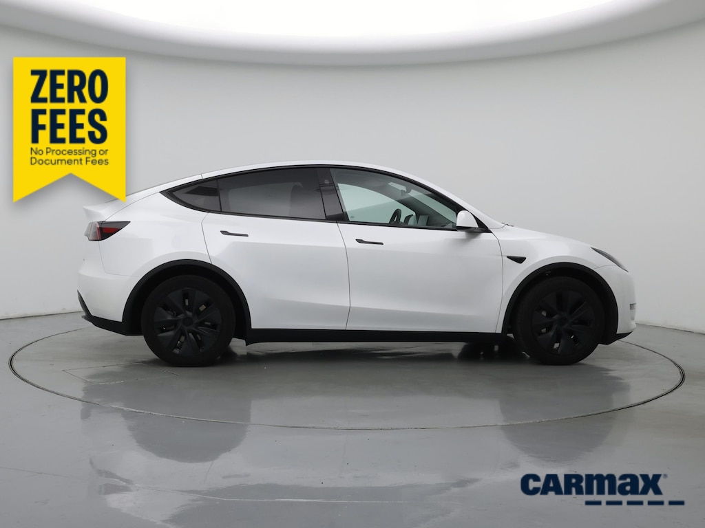 TESLA MODEL Y LONG RANGE - 9
