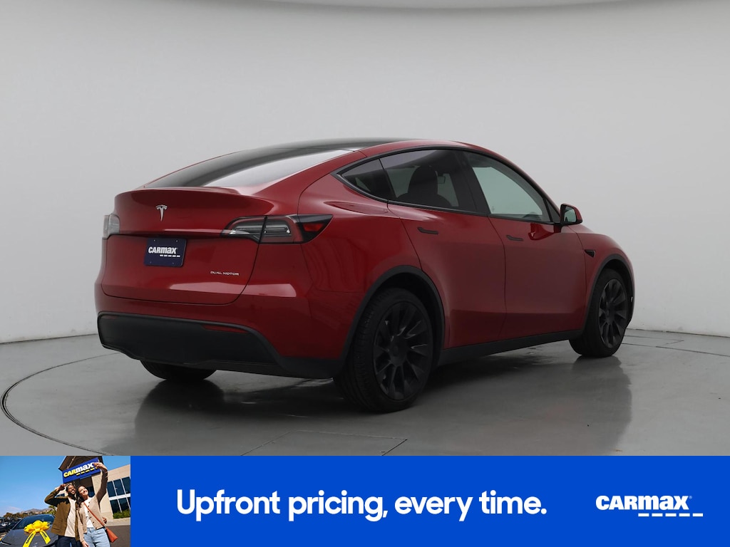 TESLA MODEL Y LONG RANGE - 10