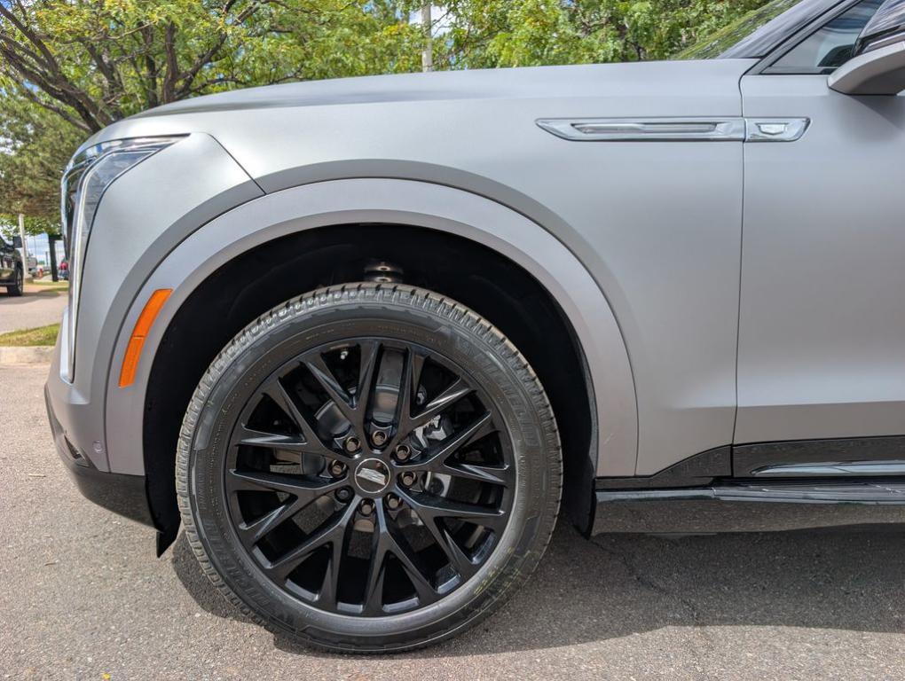 2026 Cadillac ESCALADE IQL PREMIUM SPORT — фото 9