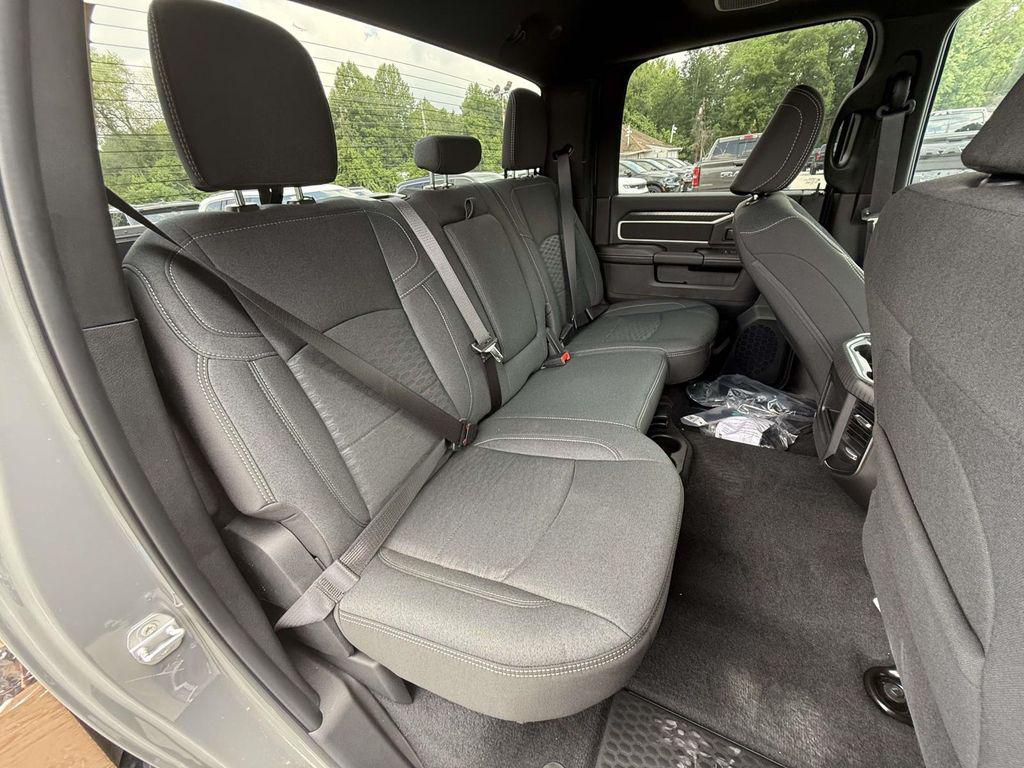 2026 RAM 2500 BIG HORN CREW CAB 4X4 6'4' BOX — миниатюра 23