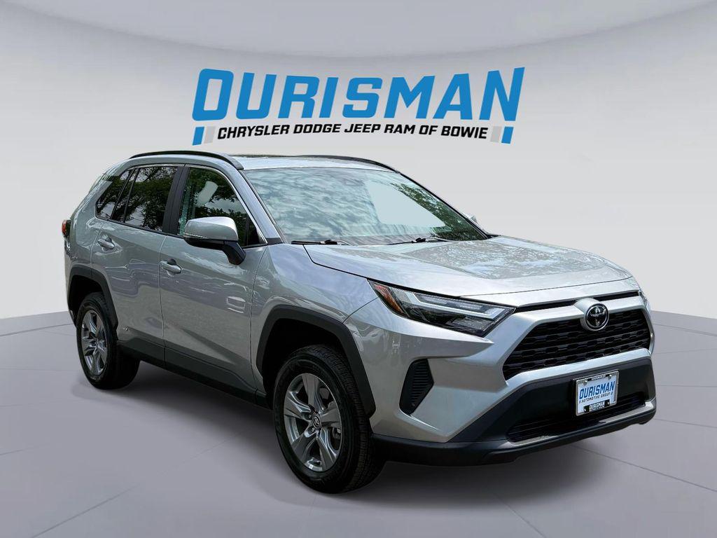 TOYOTA RAV4 - 1