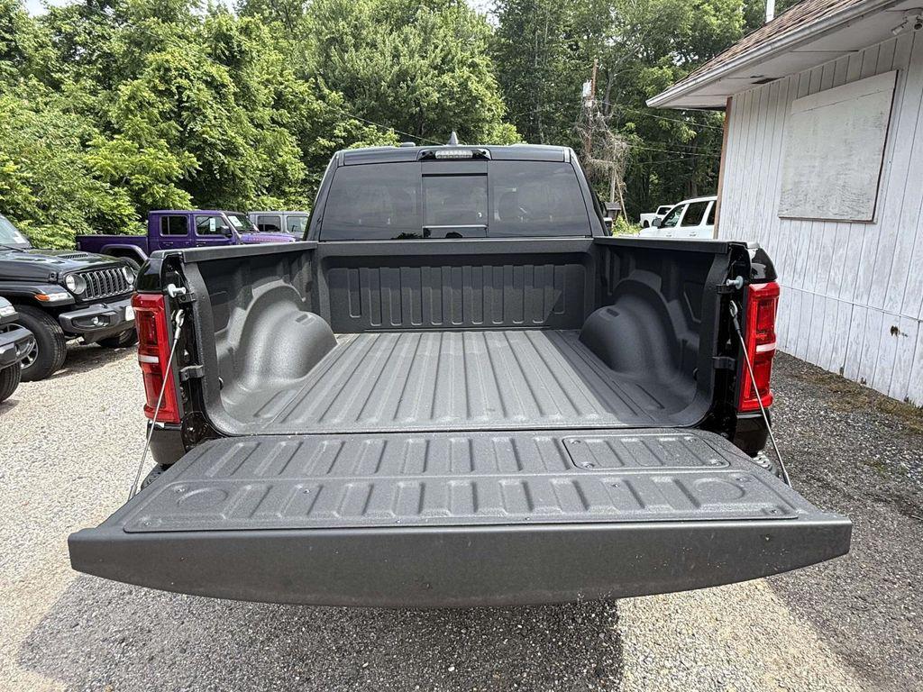 صورة مصغرة 23 لـ 2026 RAM 1500 RHO CREW CAB 4X4 5'7' BOX
