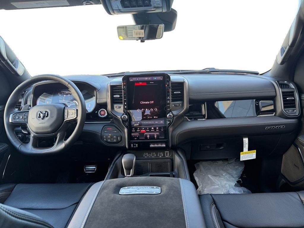 2026 RAM 1500 RHO CREW CAB 4X4 5'7' BOX — фото 10