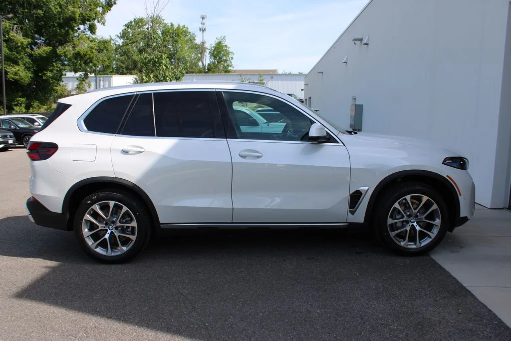 صورة مصغرة 30 لـ 2026 BMW X5 XDRIVE40I