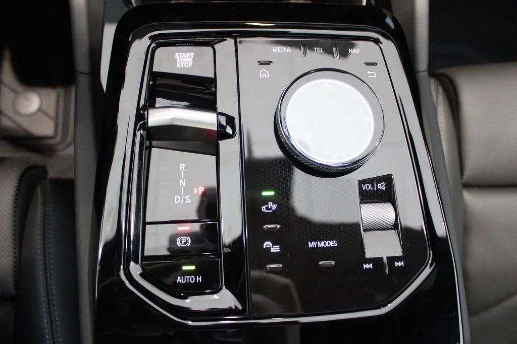 2026 BMW 550E 550E XDRIVE — фото 15