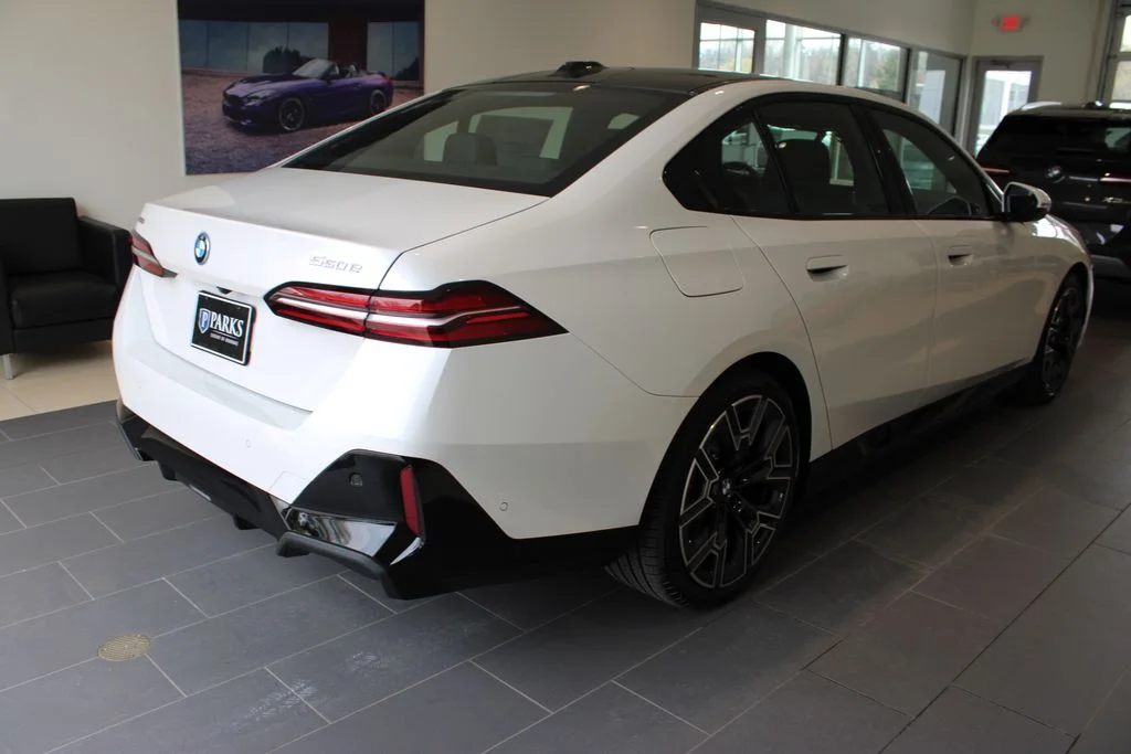 2026 BMW 550E 550E XDRIVE — фото 18