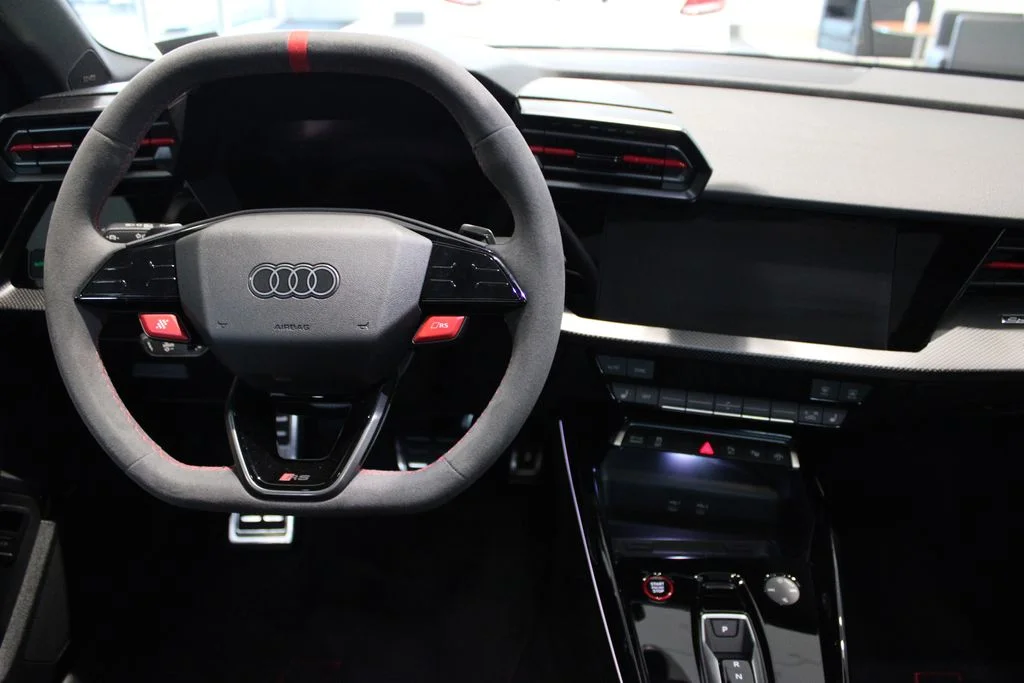 2025 AUDI RS 3 2.5T — фото 6
