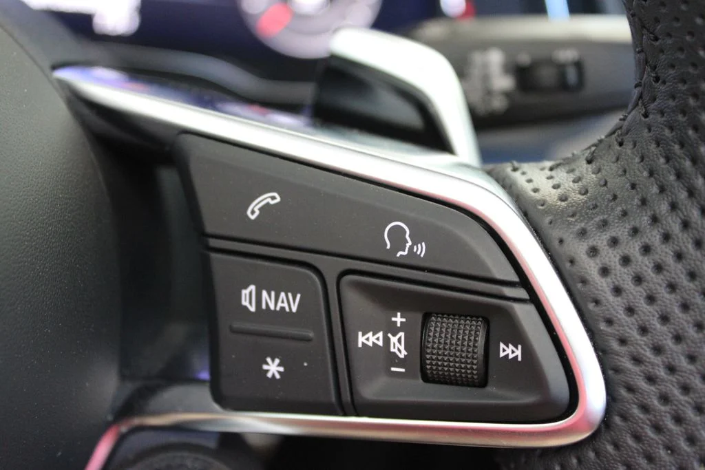 2023 AUDI R8 V10 PERFORMANCE — миниатюра 27