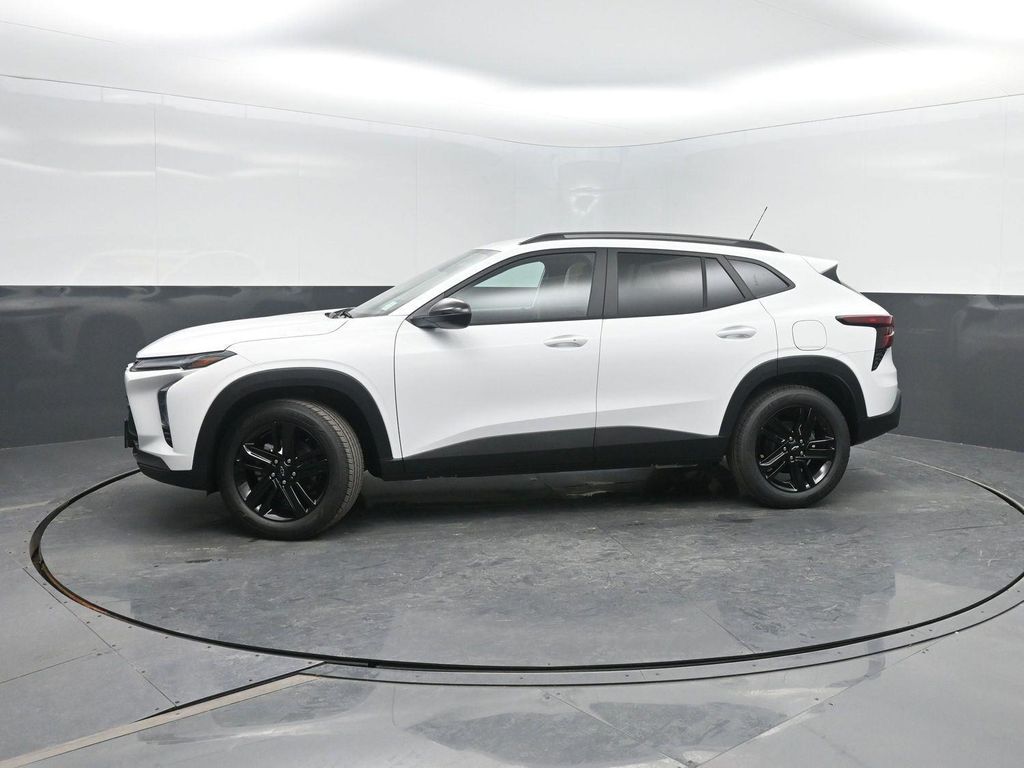 New 2026 Chevrolet Trax FWD ACTIV