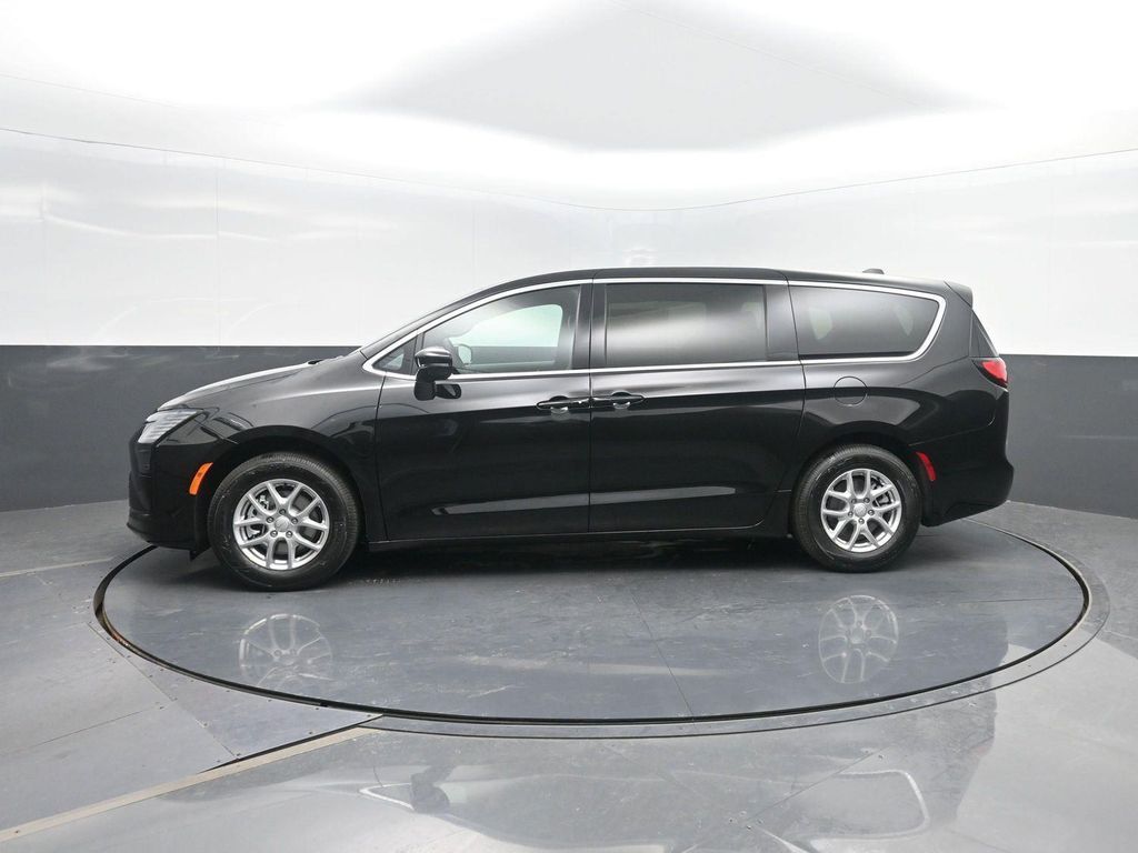 New 2027 Chrysler Pacifica L