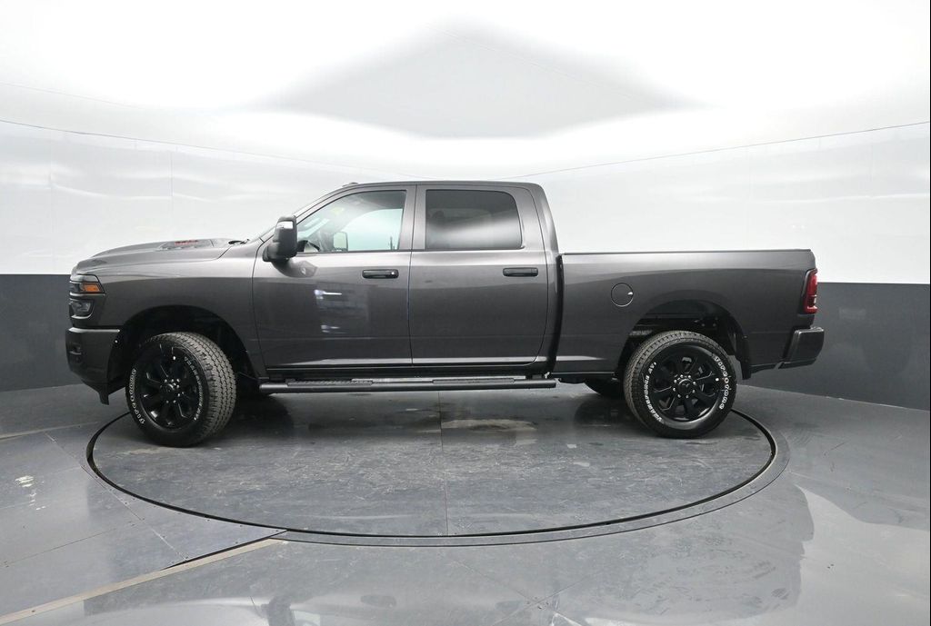 New 2026 RAM 2500 Black Express Crew Cab 4x4 6'4' Box
