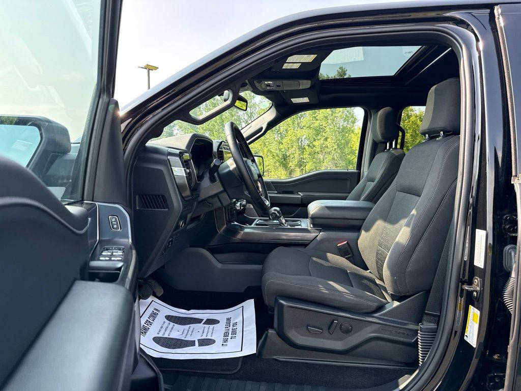 صورة مصغرة 25 لـ 2023 FORD F-150 XLT