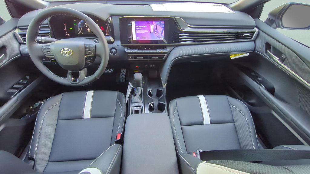 TOYOTA CAMRY - 10