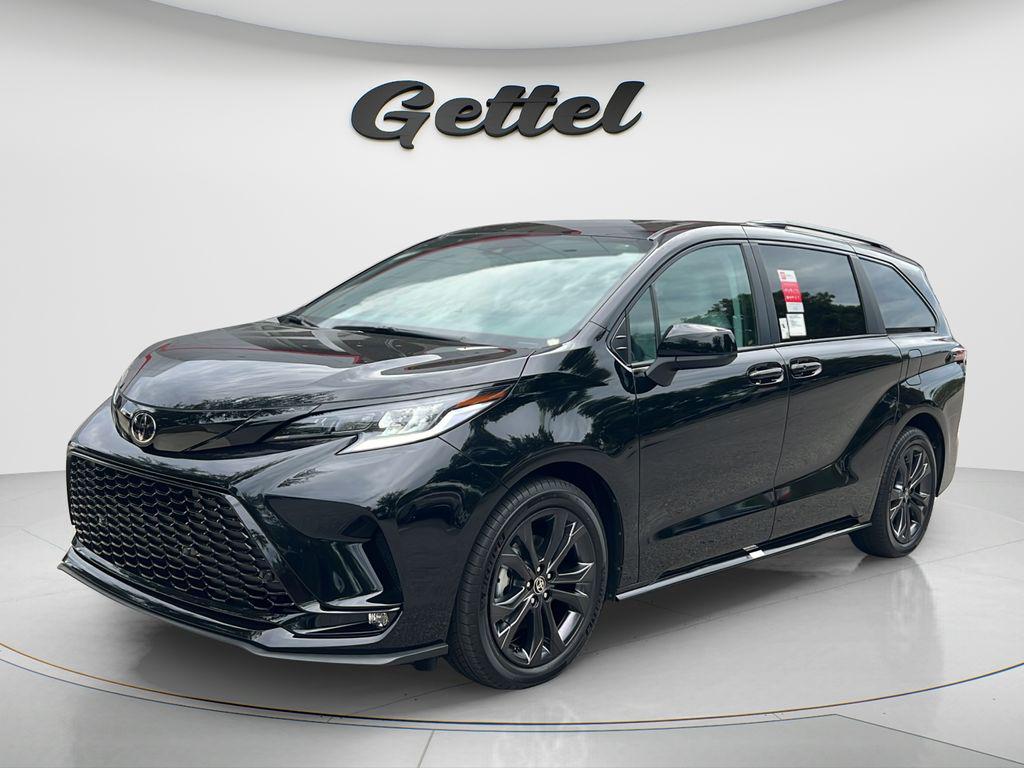 New 2026 Toyota Sienna XSE 7 Passenger