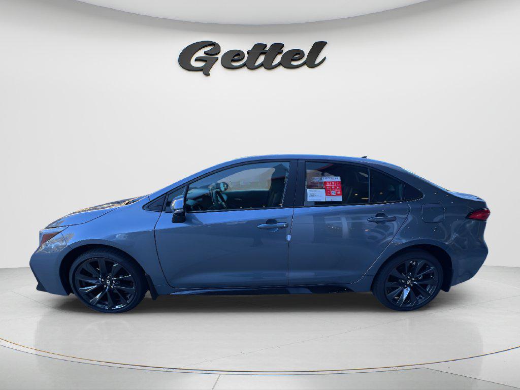 2027 Toyota COROLLA SE — миниатюра 8
