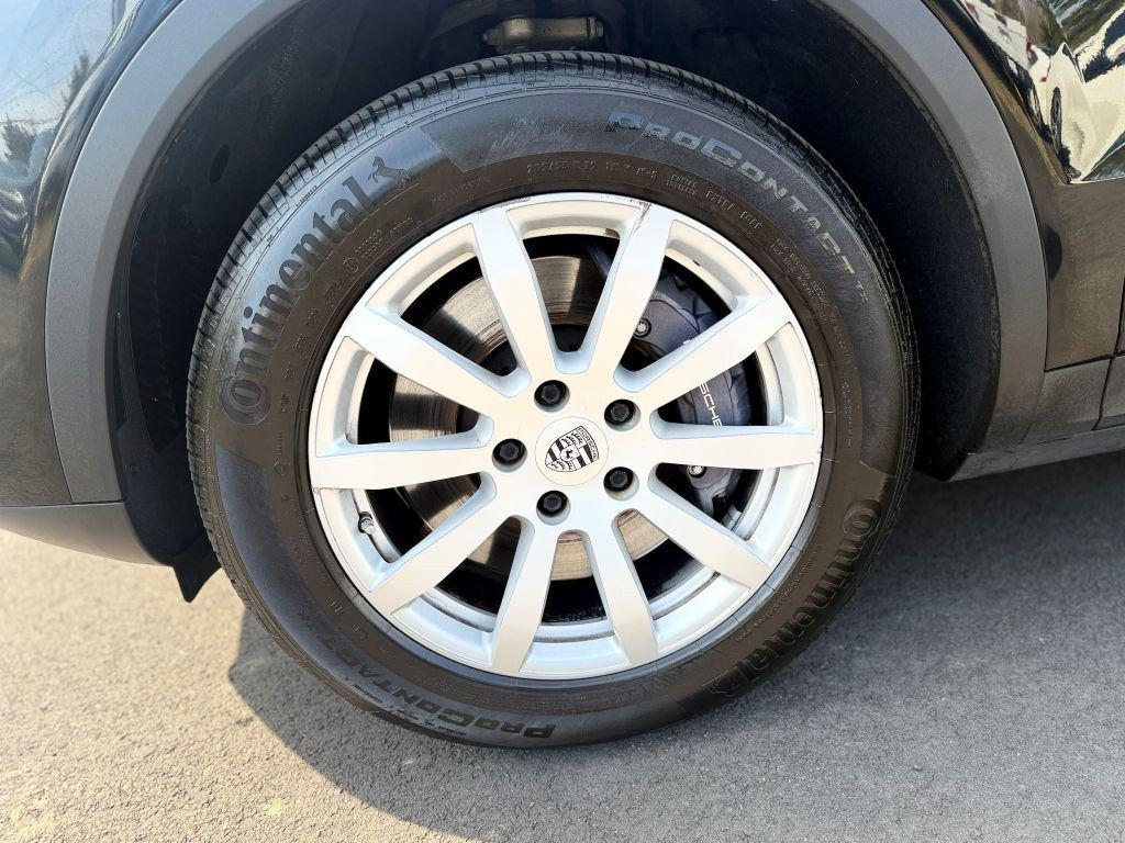 PORSCHE CAYENNE - 8