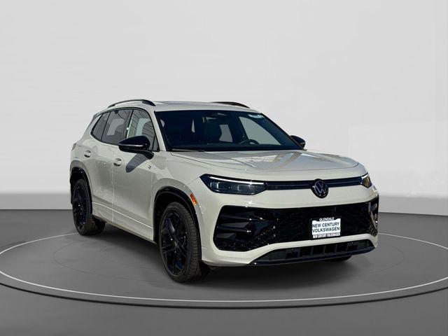 New 2026 Volkswagen Tiguan 2.0T SE R-Line Black