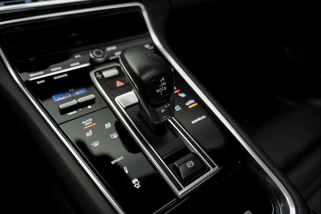 2023 Porsche PANAMERA — миниатюра 54