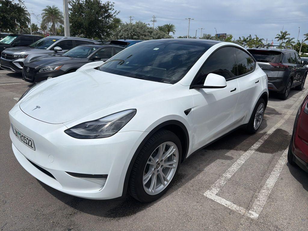 TESLA MODEL Y LONG RANGE - 2