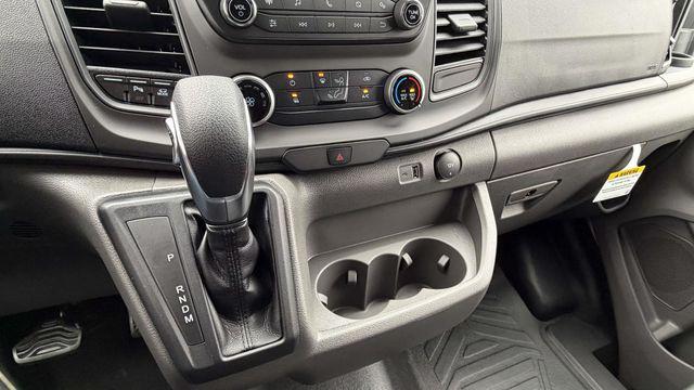 صورة 9 لـ 2025 FORD TRANSIT-250 BASE