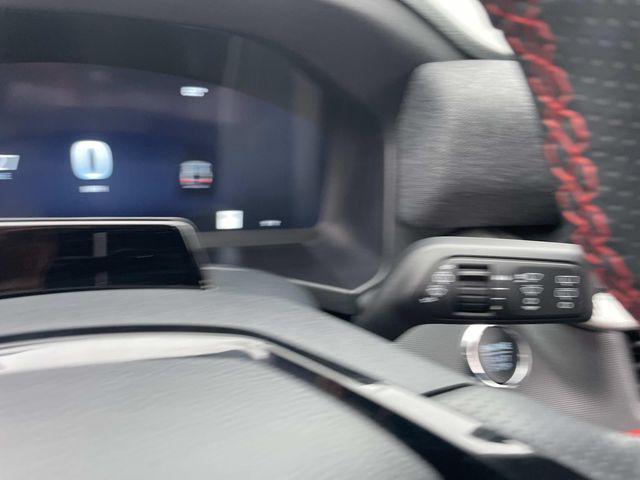 صورة مصغرة 31 لـ 2025 FORD EXPLORER ST-LINE