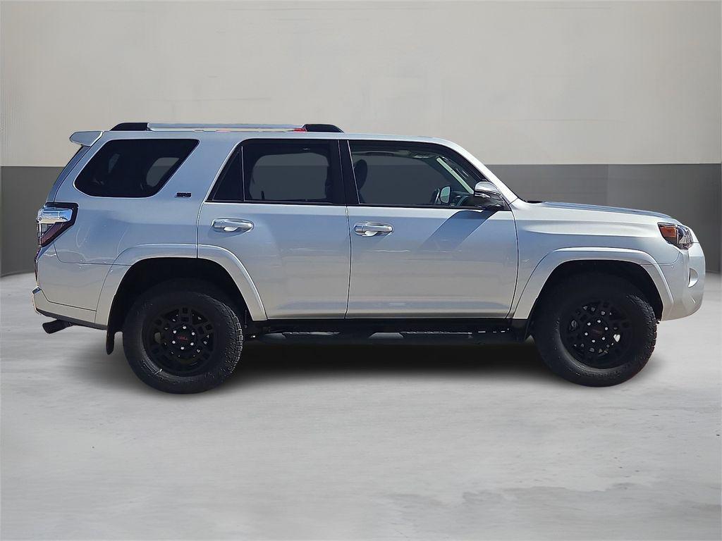 TOYOTA 4RUNNER - 2