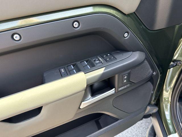 صورة مصغرة 12 لـ 2026 LAND Rover DEFENDER P400 X-DYNAMIC SE