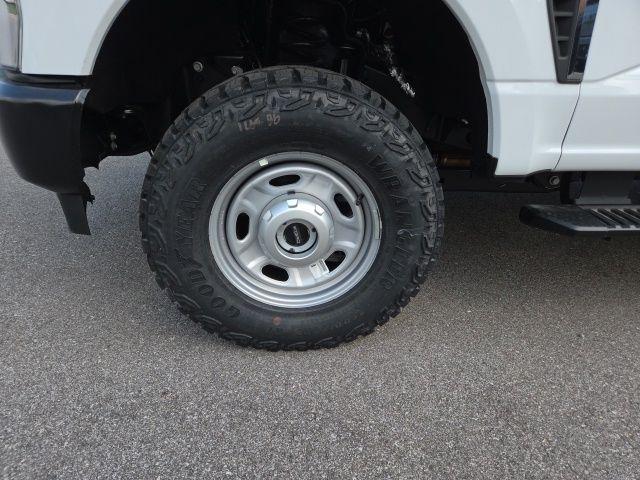 صورة مصغرة 11 لـ 2026 FORD F-250 XL