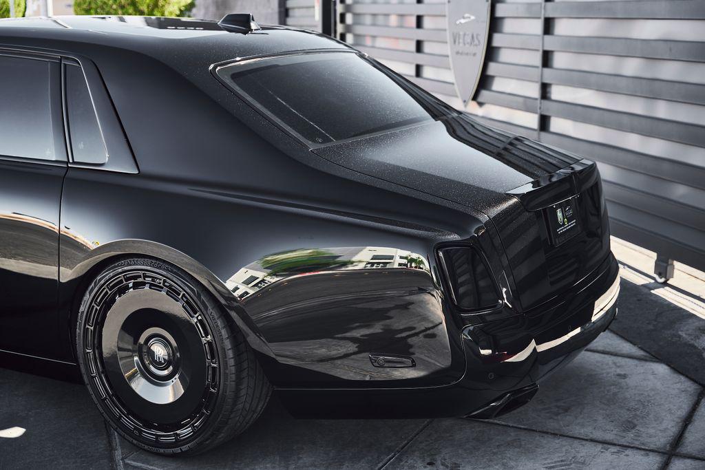 صورة 9 لـ 2024 ROLLS-ROYCE PHANTOM