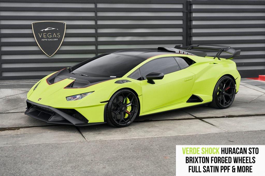 2022 Lamborghini Huracan STO