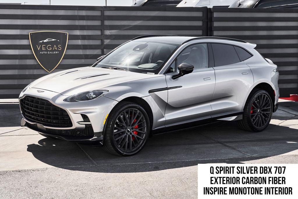 2025 Aston Martin DBX