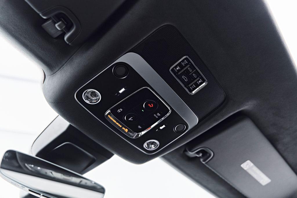 صورة مصغرة 70 لـ 2025 Bentley FLYING SPUR BLACK EDITION