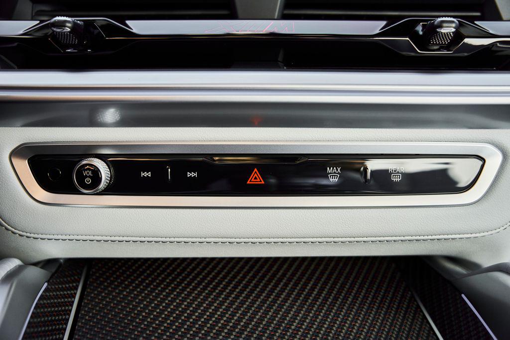 صورة مصغرة 77 لـ 2026 BMW XM LABEL
