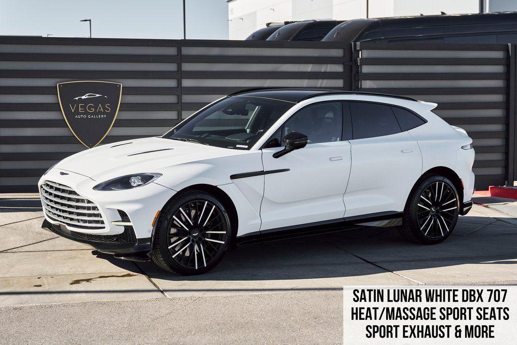2025 Aston Martin DBX