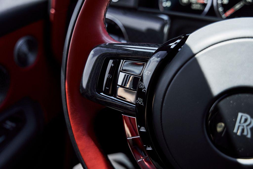 2024 ROLLS-ROYCE CULLINAN BLACK BADGE — миниатюра 70