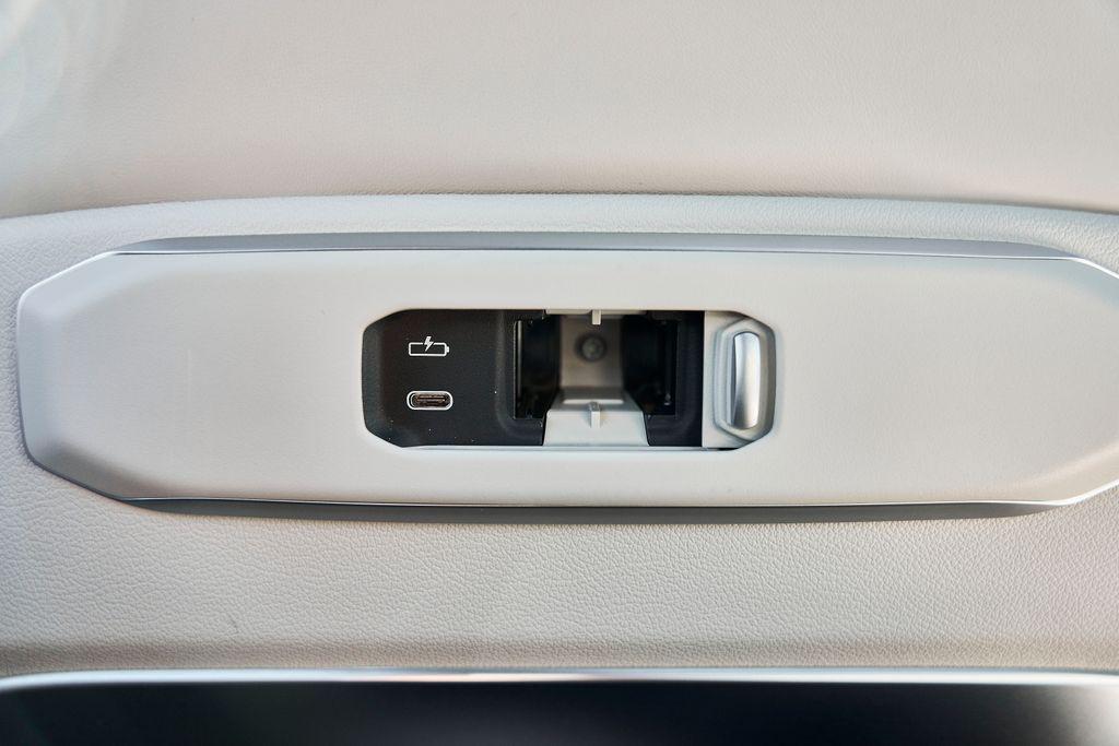 2024 BMW X7 M60I — миниатюра 56