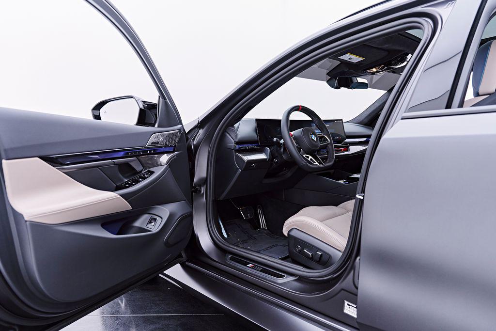 2026 BMW M5 BASE — миниатюра 41