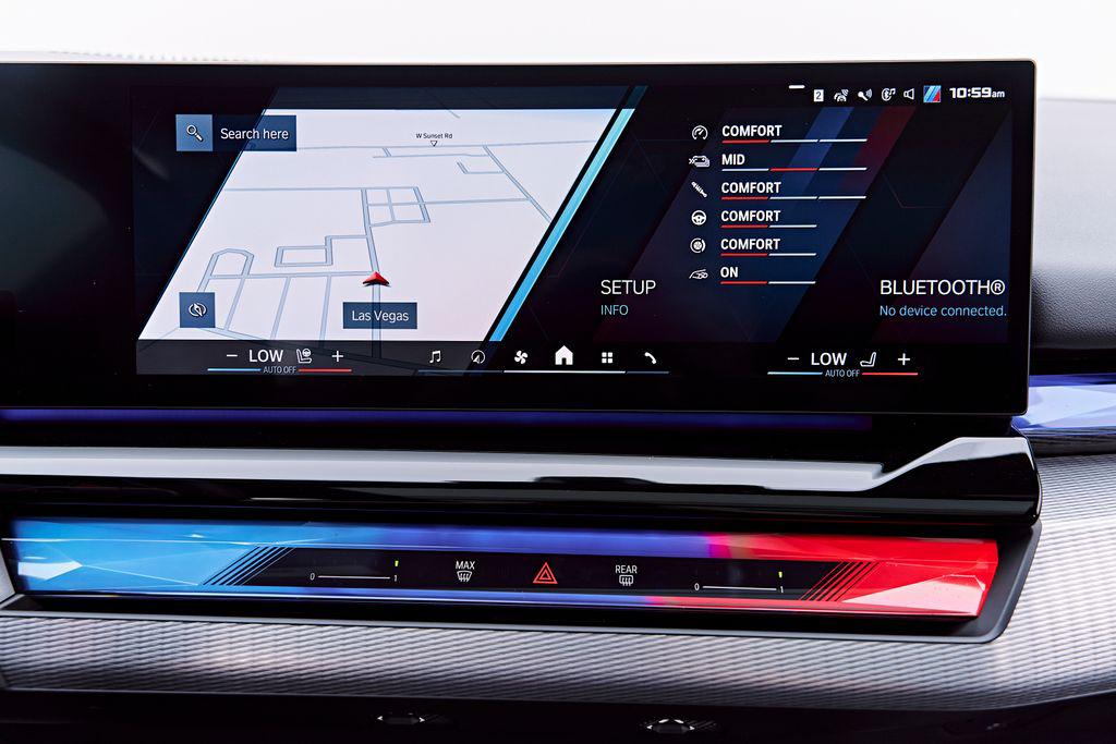 صورة مصغرة 79 لـ 2026 BMW M5 BASE