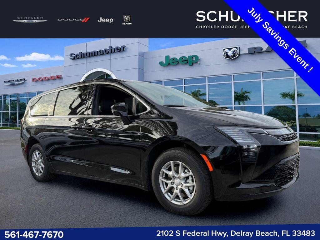New 2027 Chrysler Pacifica SELECT