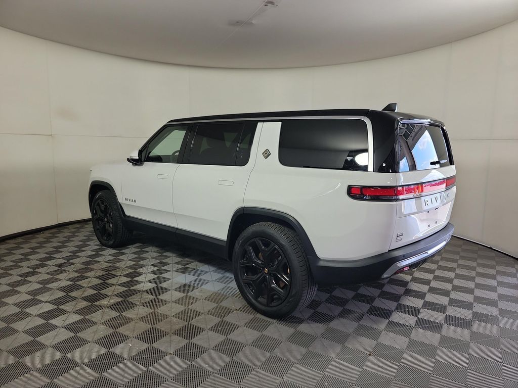 صورة 3 لـ 2024 Rivian R1S ADVENTURE PACKAGE