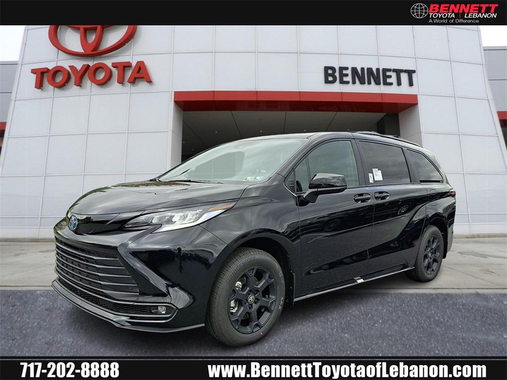 New 2025 Toyota Sienna Woodland Edition