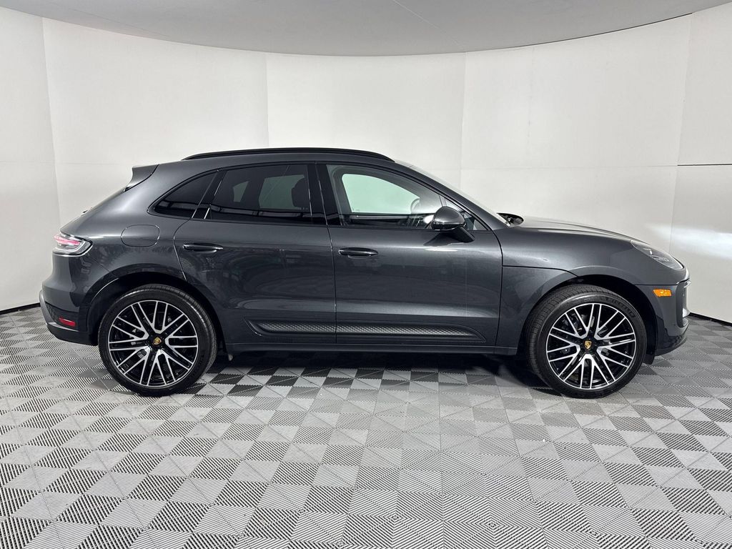 صورة 8 لـ 2026 Porsche CAYENNE