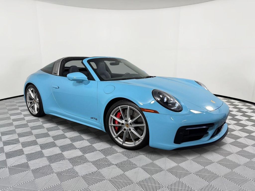 2024 Porsche 911 TARGA 4 GTS — фото 7