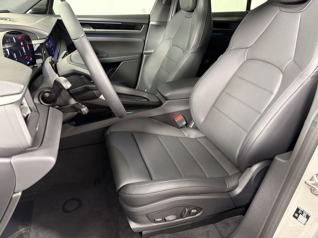 2026 Porsche MACAN MACAN ELECTRIC photo 5