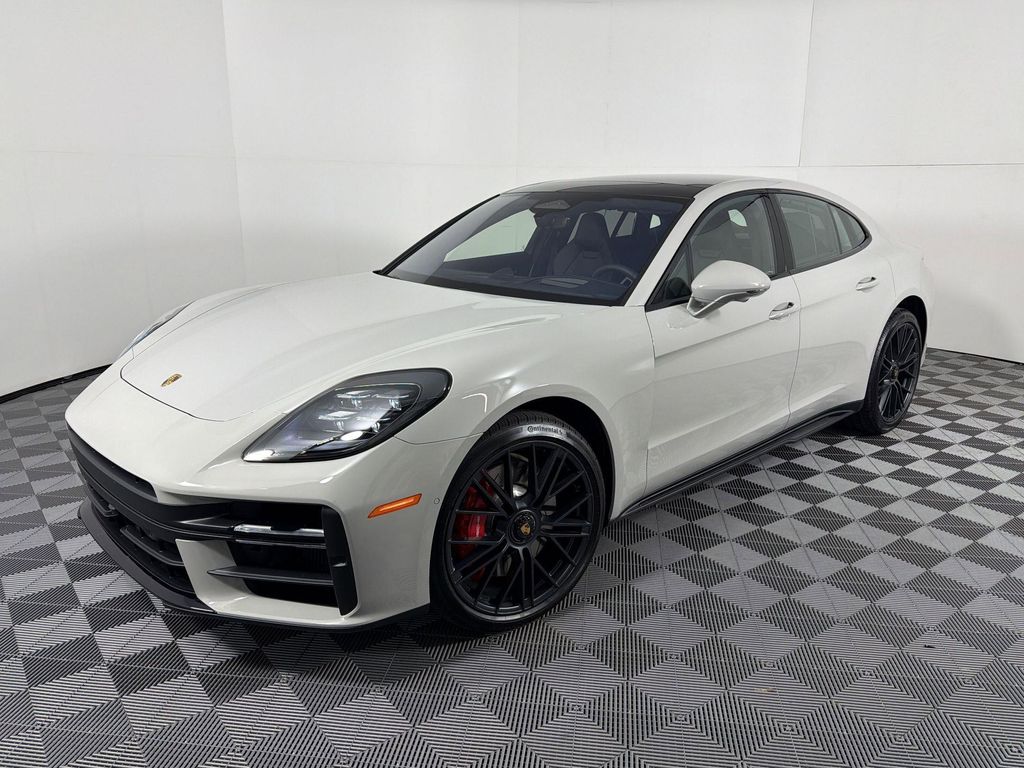 New 2026 Porsche Panamera GTS