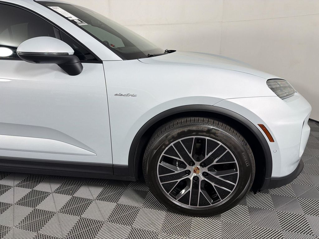 2026 Porsche MACAN MACAN ELECTRIC — миниатюра 13